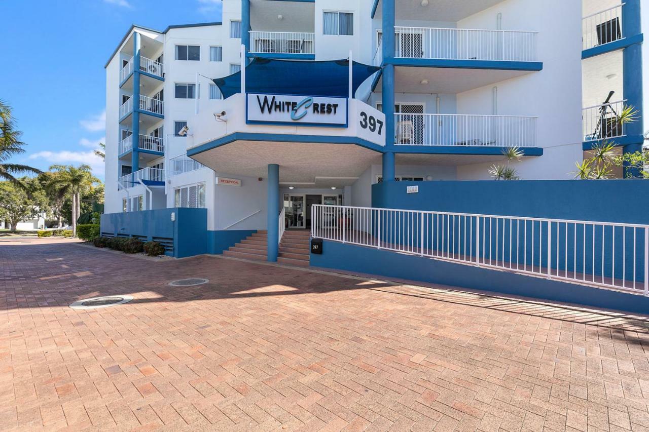 White Crest Apartments เฮอร์วีย์เบย์ ภายนอก รูปภาพ