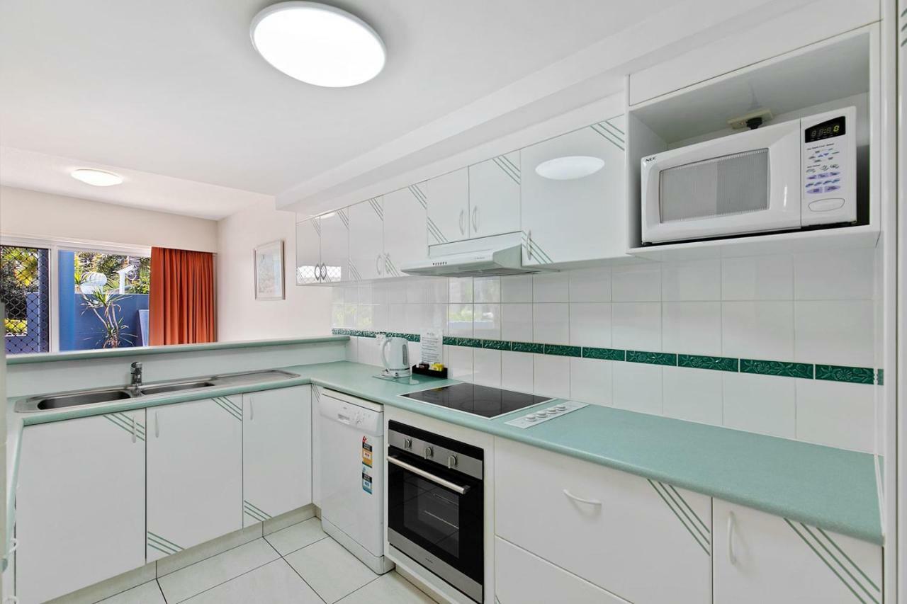 White Crest Apartments เฮอร์วีย์เบย์ ภายนอก รูปภาพ